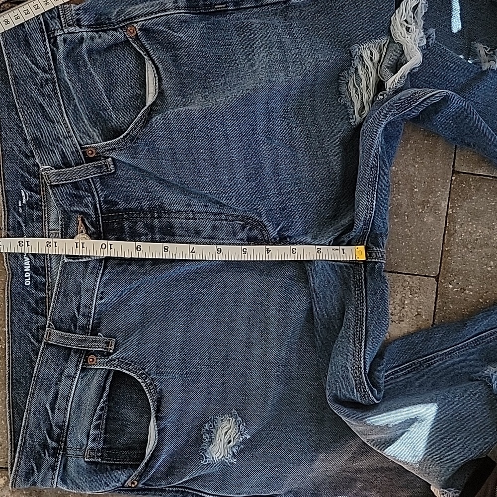 Old Navy High-Rise Raw Hem Distressed No Strech Straight Leg Jeans Sz 10 - Picture 8 of 9